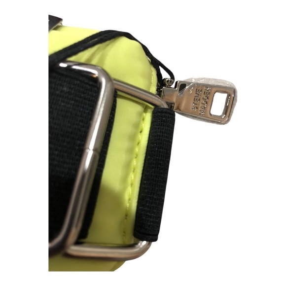 Steve Madden‎ lemon btones arm band mini bag new - Picture 10 of 11